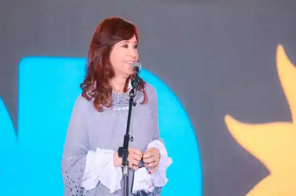  Cristina Kirchner no irá al búnker del Frente de Todos: �SMe han indicado reposo⬝