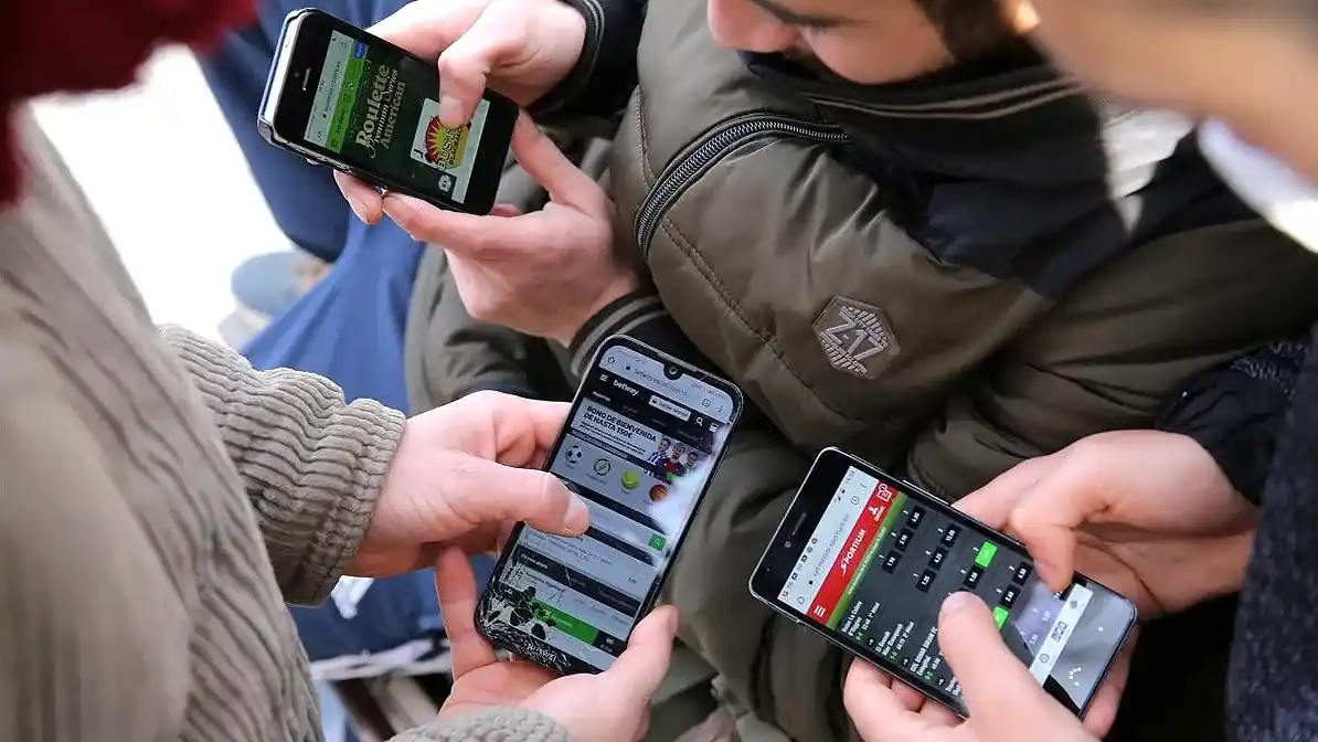 Investigan el impacto de las apuestas online en adolescentes en Argentina