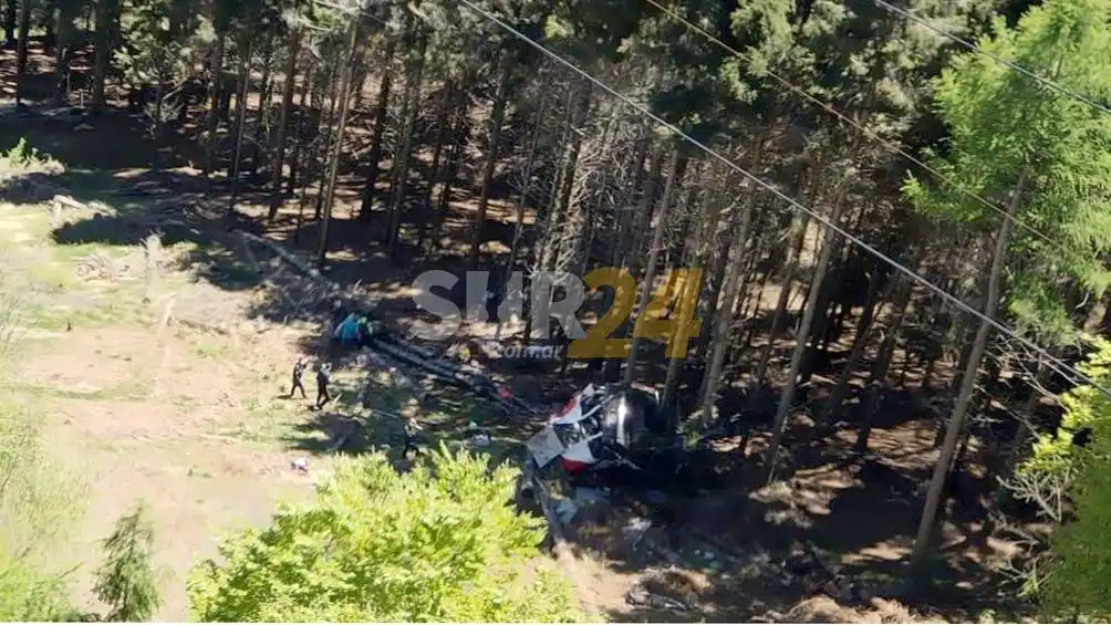 Muertos y heridos tras caer un teleférico en Italia