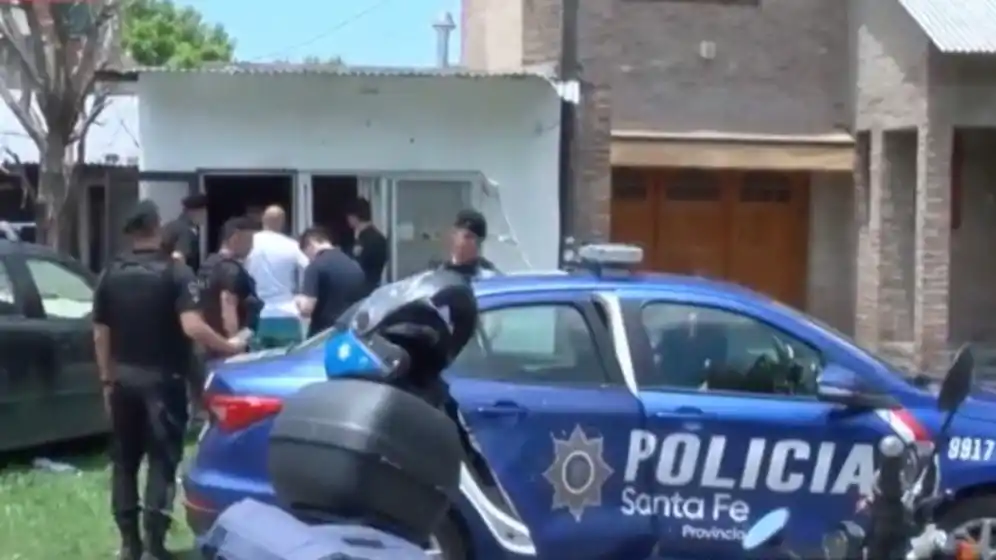 Violencia familiar: se atrincheró en su casa de zona oeste con sus hijos y terminó detenido