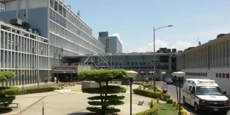 Hospitales del Zulia colapsan por atender pacientes con COVID-19