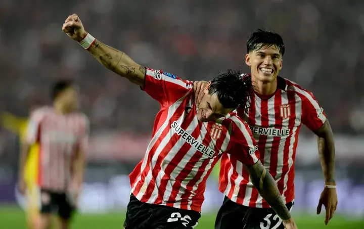 Estudiantes goleó en el clásico platense (Olé)