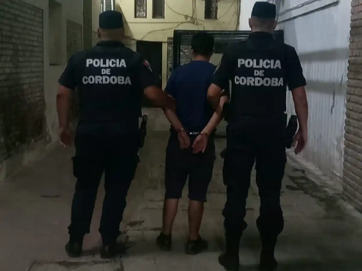 Robo, forcejeo y arresto en barrio Vélez Sarsfield