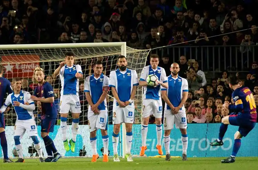 Triplete de Messi para un casi campeón