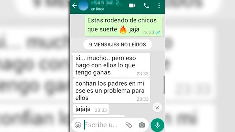 "Hago con ellos lo que tengo ganas": Los espeluznantes mensajes de un profesor 