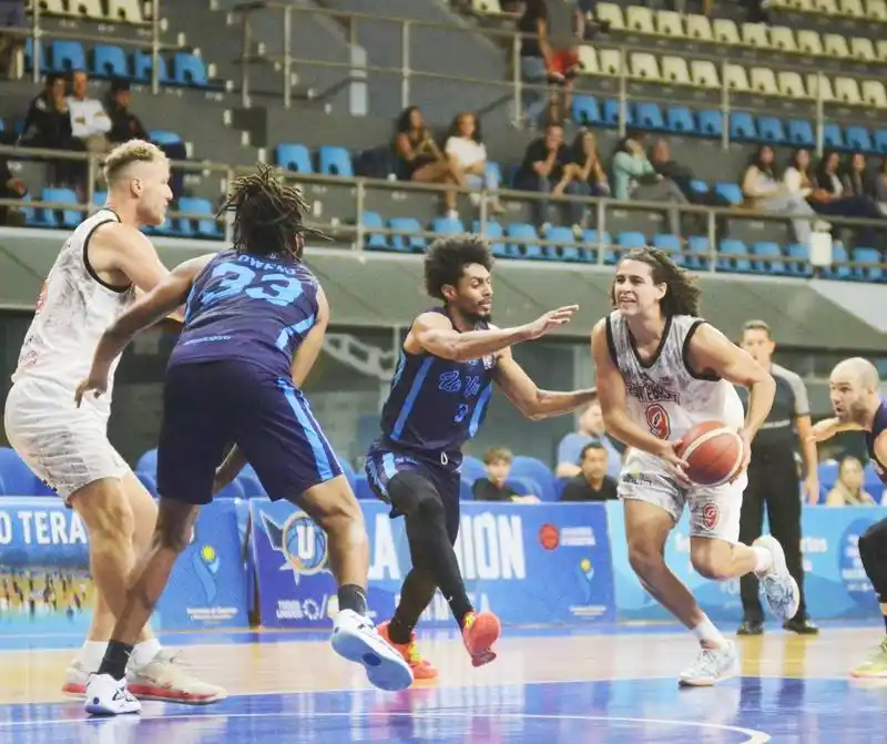 La Unión sufrió ante Zárate
su sexta derrota consecutiva