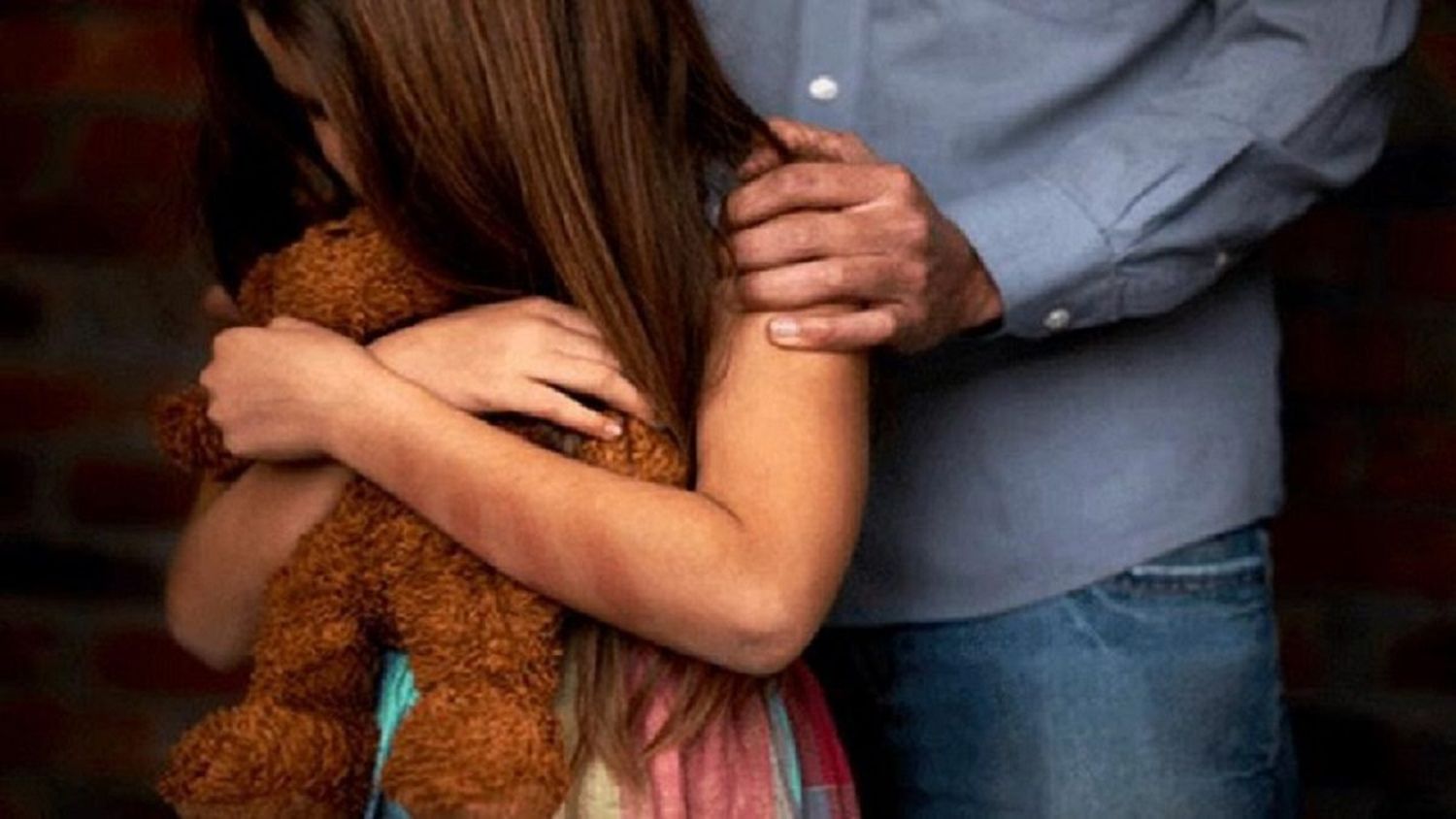 ¡ENCIERRAN EN BAÑO A MENOR CON UN HOMBRE DESNUDO! Investigan actos lascivos en academia de modelaje de Trujillo