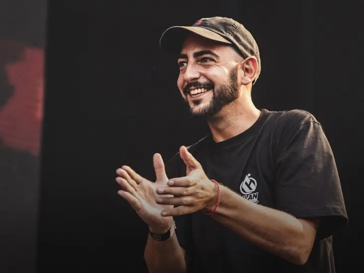 Falleció Juan Ortelli, ex director de la Rolling Stone, jurado FMS y referente del freestyle en Argentina