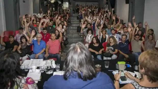 Paritaria docente: SUTEBA aceptó la propuesta salarial y Udocba la rechazó