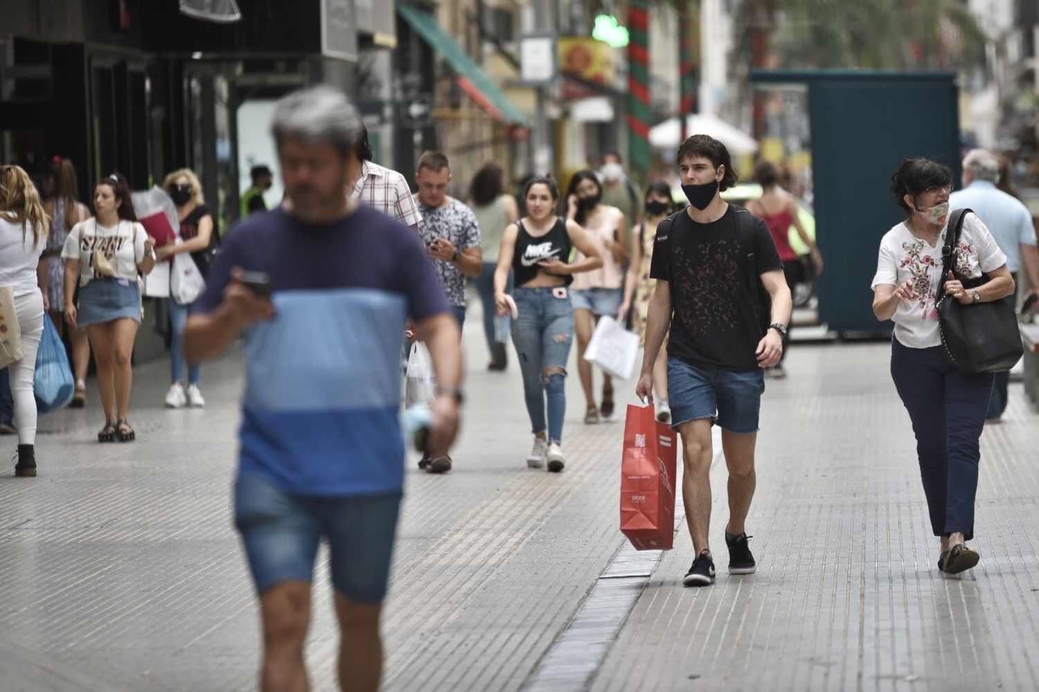 Martes despejado en la ciudad de Santa Fe