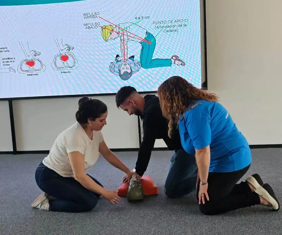 Más personas se capacitan en RCP y en uso de extintores