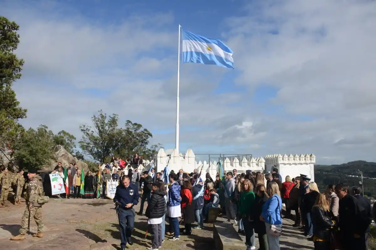 aniversario tandil 2025 04-04-25 - 5