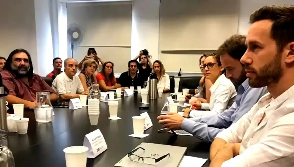 Provincia otorgará licencias parentales para docentes bonaerenses con perspectiva de género