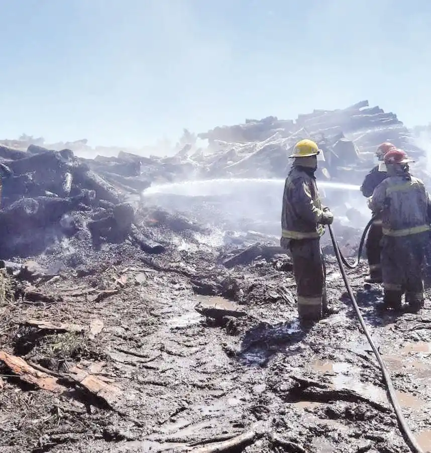 Intiman a UNITAN para que en el plazo de 
15 días implemente medidas correctivas