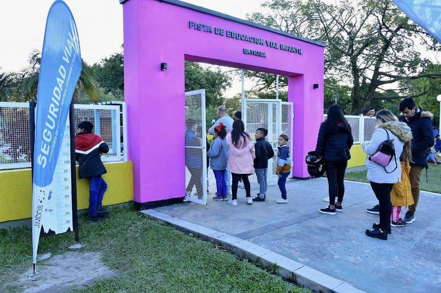 Nueva cartelería para pista de 
educación vial del Paraíso de los Niños