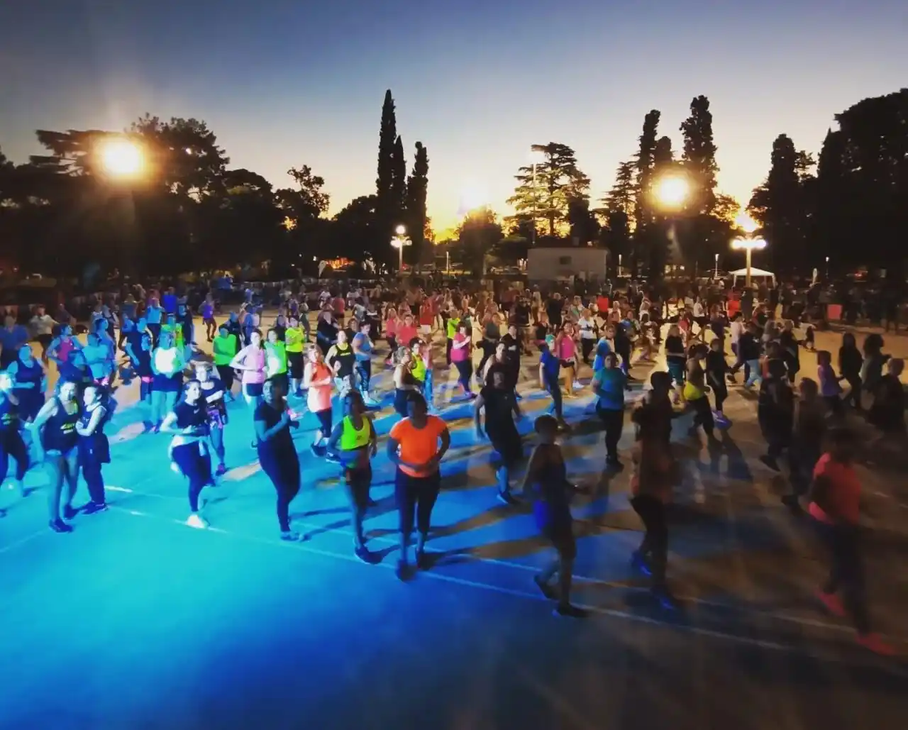 Un clásico que regresa para que los vecinos se sumen a bailar.