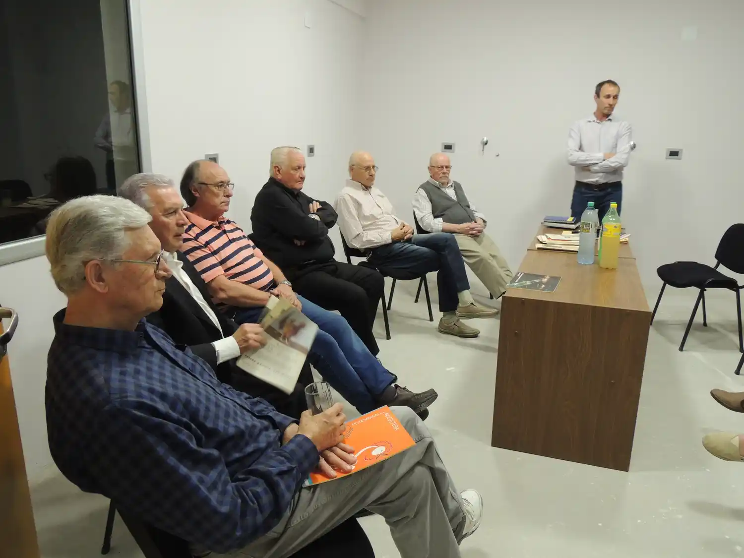 Fiesta de la Avicultura: Presentaron la comisión honoraria ante la prensa