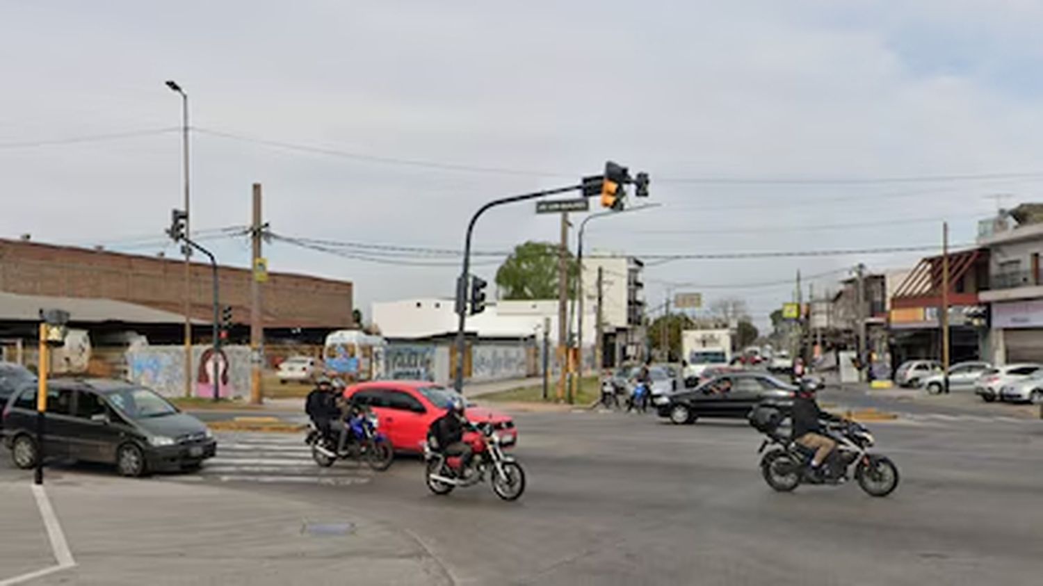 Enfrentamiento armado en Bernal: avenida Los Quilmes (ex Calchaquí) y Zapiola