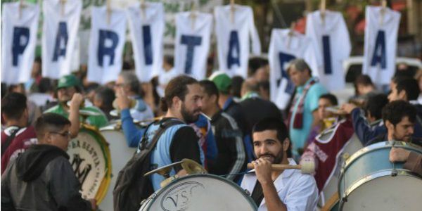 Finaliza la consulta a docentes por la oferta salarial del gobierno de Vidal