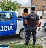Vecinos alertan a la Policía por el robo en una vivienda
