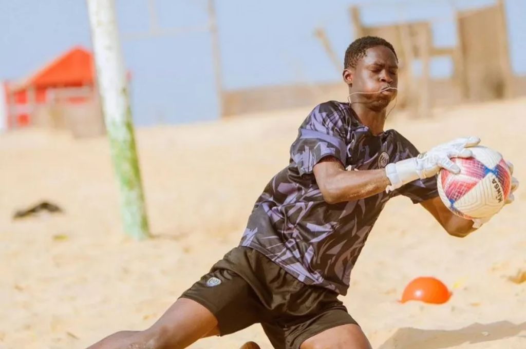 Cheikh Touré tenía apenas 18 años y un sueño: convertirse en futbolista profesional.