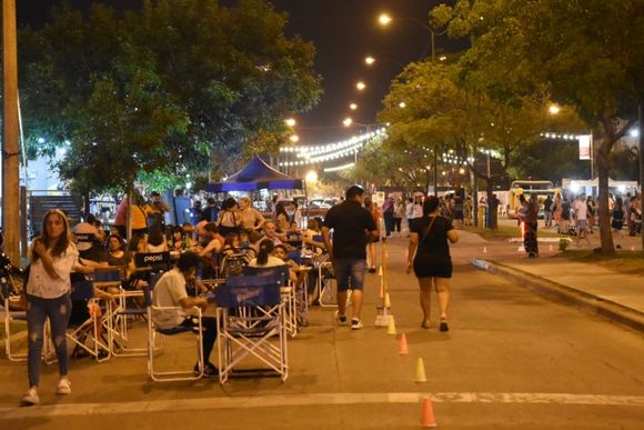 Todo listo para "La noche de Comercial Oeste" este domingo