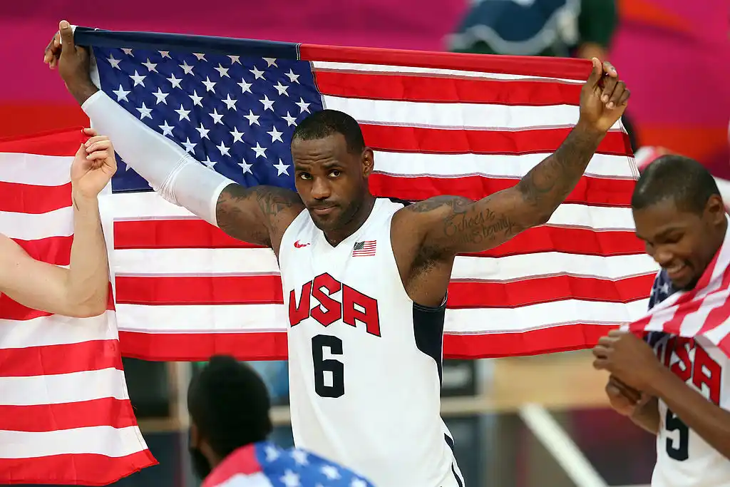 LeBron James llevará la bandera de Estados Unidos