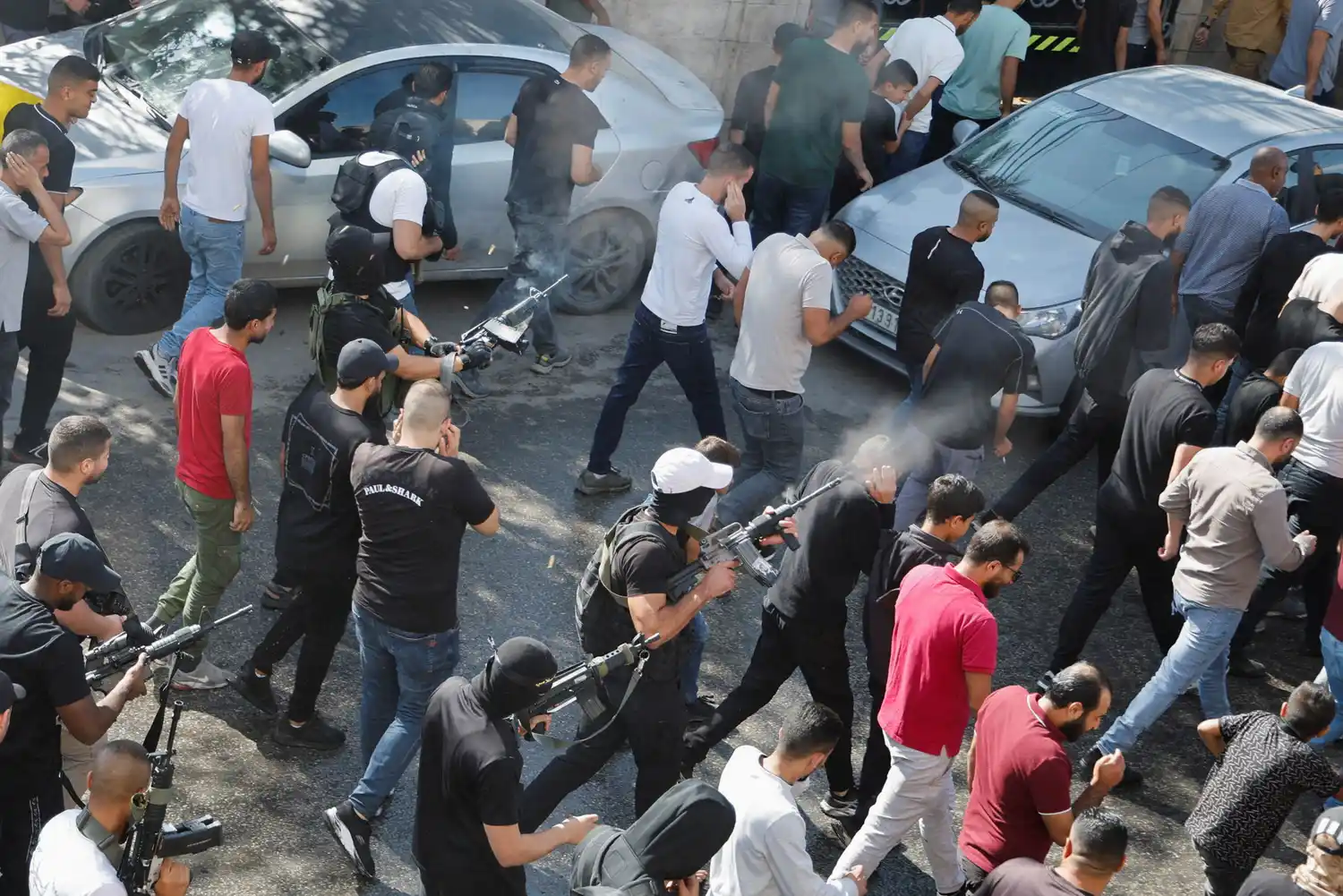 Palestinos y ONGs denunciaron ataques contra varios hospitales y escuelas de Gaza