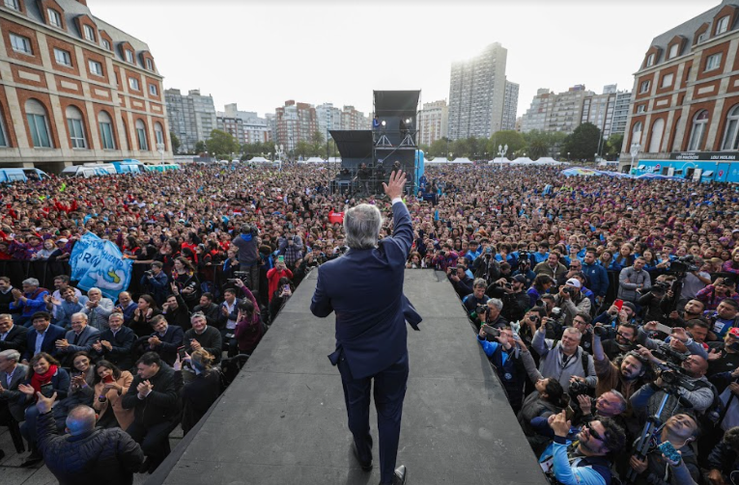 En Mar del Plata: Con más de 25 mil jóvenes, el Presidente inauguró los Juegos Nacionales Evita 2022