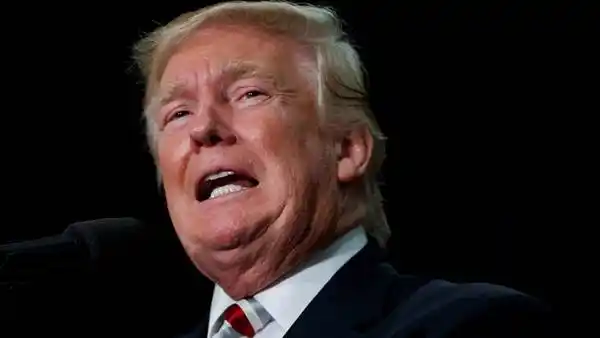 Miles de firman para que Trump se someta a un examen mental