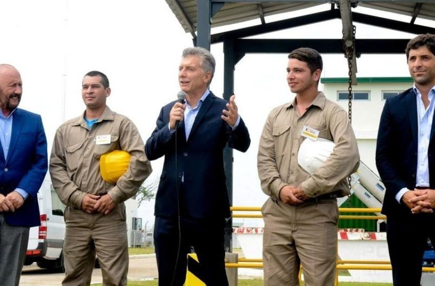 El Gobierno reactiva obras para frenar la caída de la actividad
