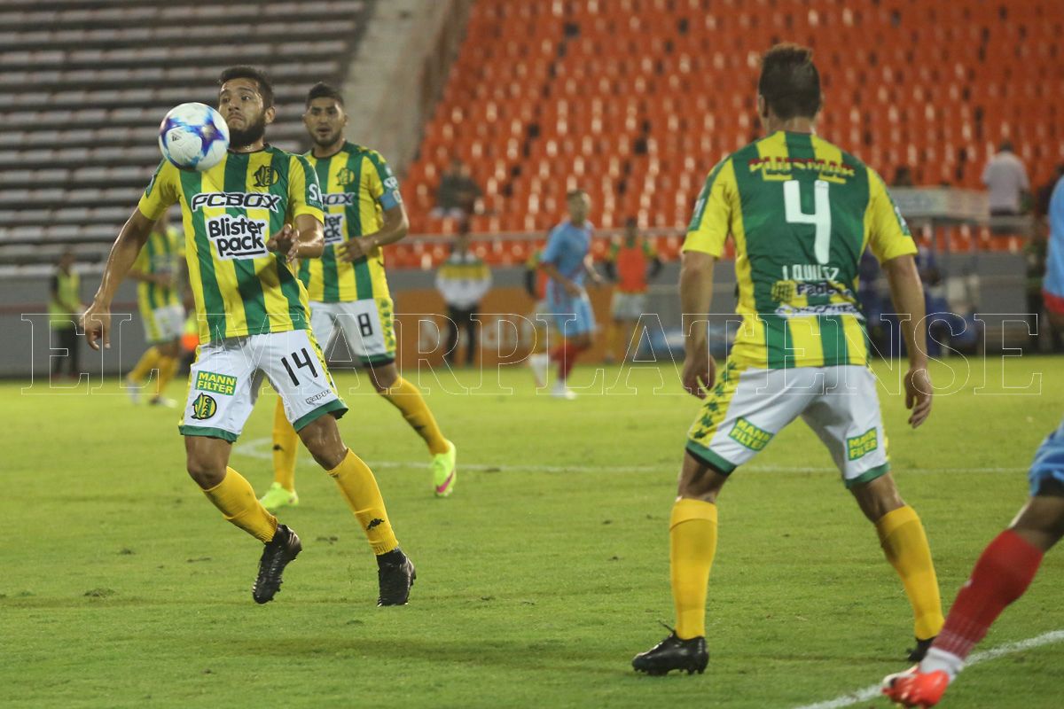 Aldosivi busca levantarse ante un "mix" de Estudiantes