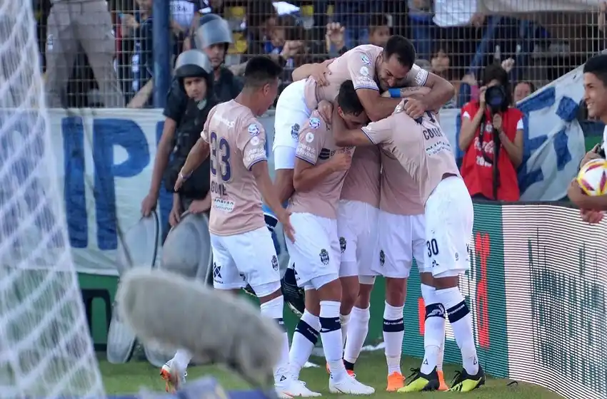 Un Boca alternativo volvió a caer ante Gimnasia en La Plata