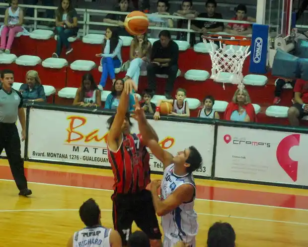 Central cierra la fecha ante Parque Sur y va en busca de un nuevo triunfo