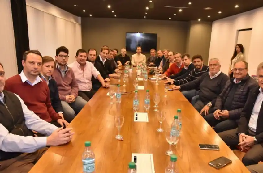 Intendentes de Juntos por el Cambio acusan a Kicillof de desfinanciarlos