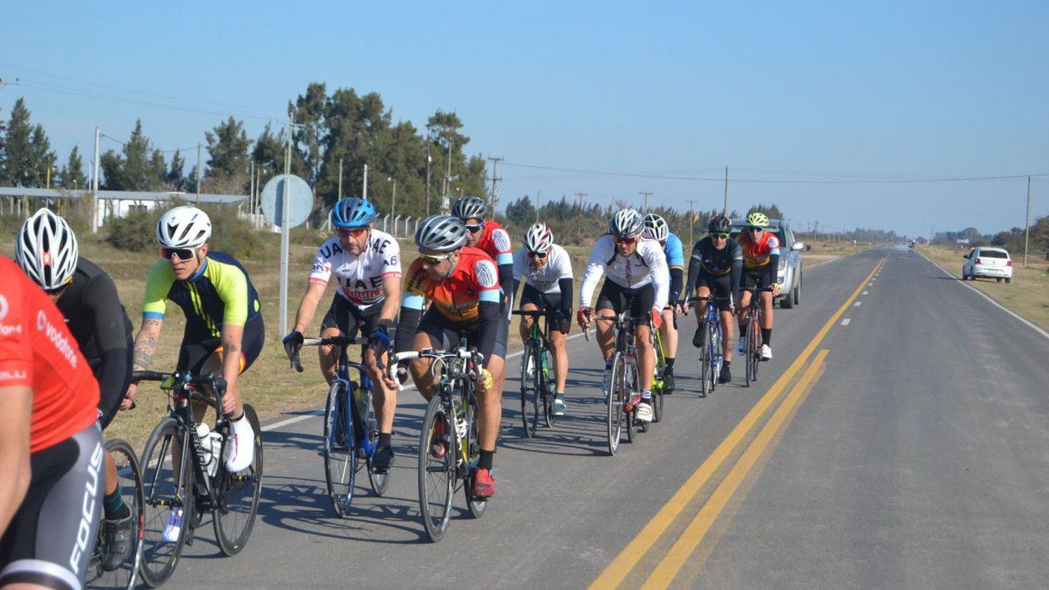 Ciclismo en el circuito a Puerto Ruiz