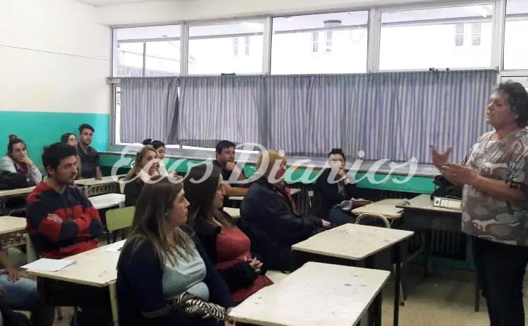 Más de 60 personas eligen la propuesta de realizar el secundario a distancia virtual
