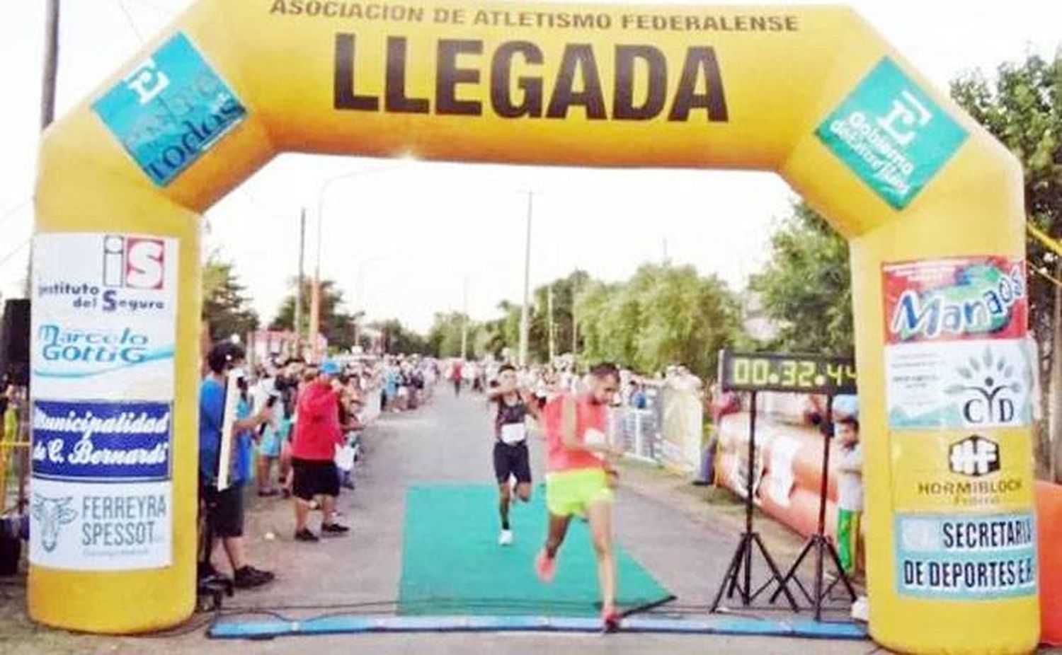 Juan Segovia ganó la  36ª Prueba Internacional  del Cachencho