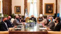 El Presidente y el campo acordaron revisar las estructuras de costos de los alimentos