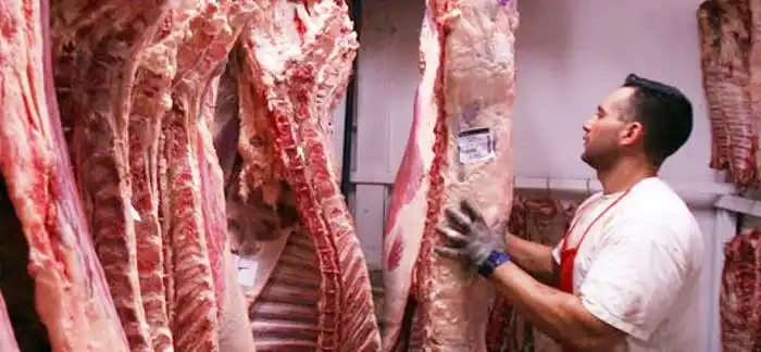La venta de carne al mundo  crece, pero con precios bajos