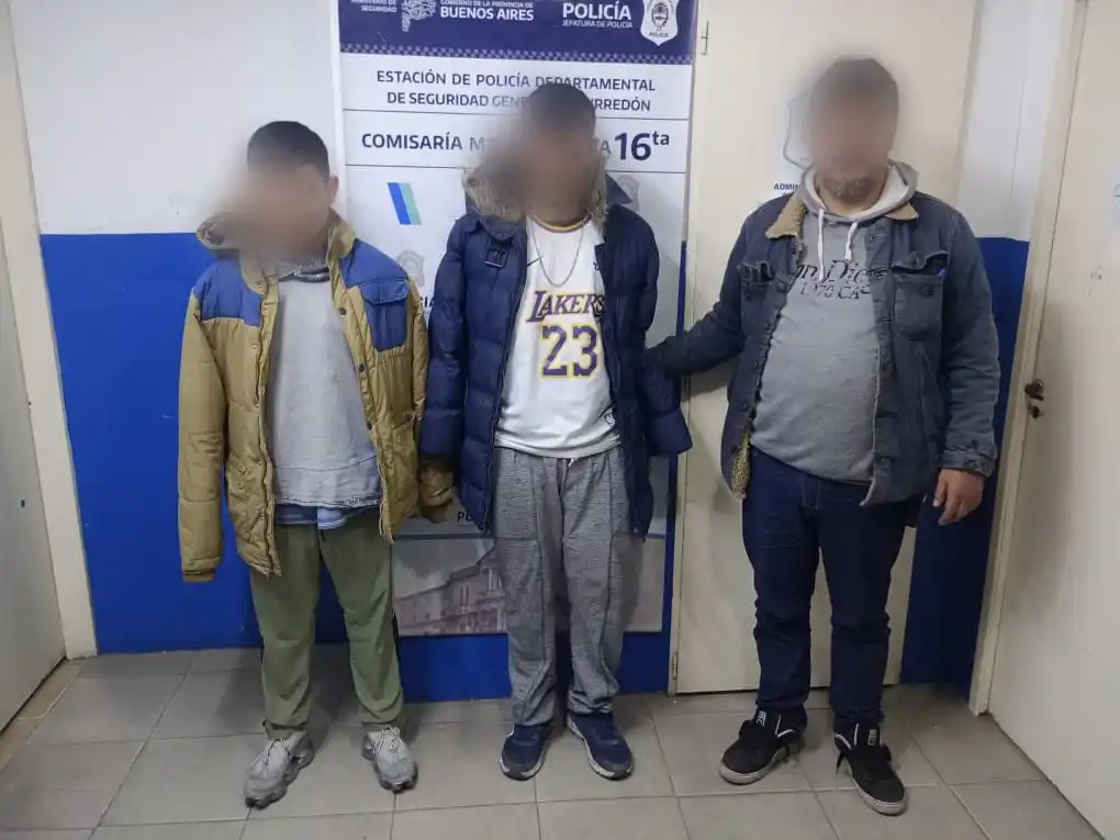 Allanamiento en Mar del Plata: secuestran motos robadas y 18 celulares