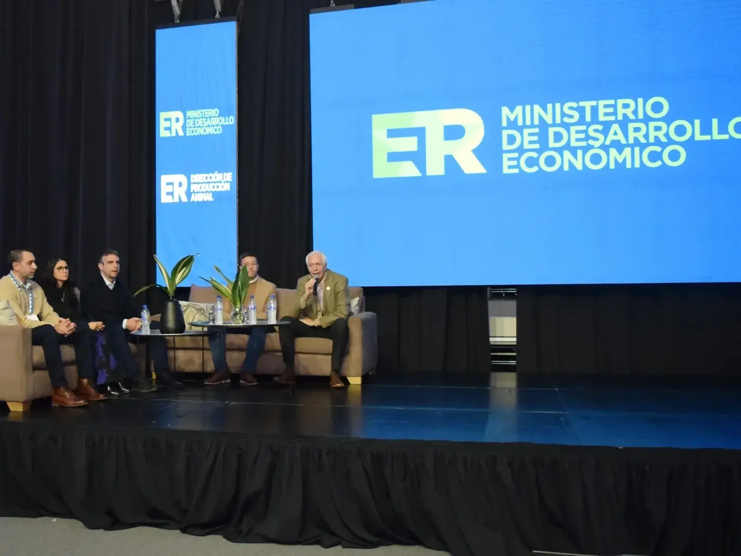 Paraná fue sede de un encuentro sobre Establecimientos Pecuarios de Engorde en Entre Ríos