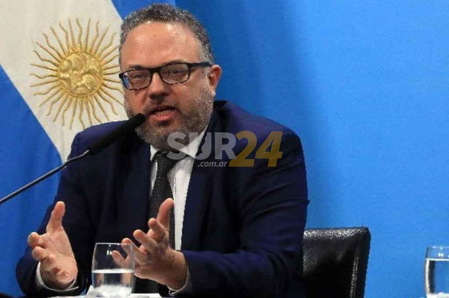 Kulfas pronosticó que la economía argentina crecerá más del 8%, por encima de lo previsto