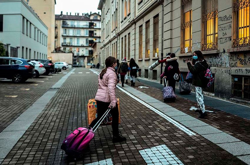 Esperan un "marzo muy difícil" en Italia por el aumento de casos de coronavirus