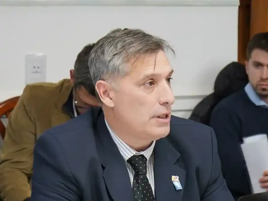 Pablo Olivares y el armado del proyecto de Presupuesto 2026 para presentar en Legislatura. Foto: Flavio Raina.