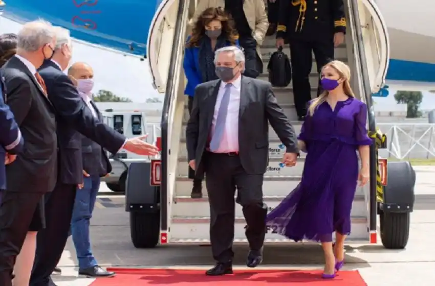 Alberto Fernández llegó a Portugal para comenzar su gira por Europa