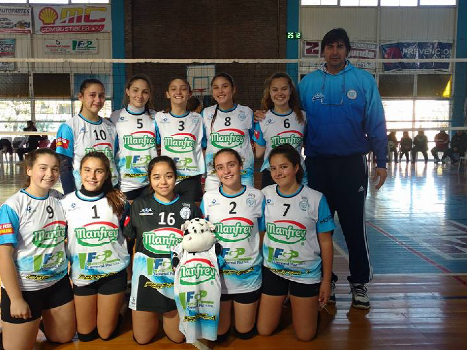El “9” de Freyre festejó en su casa