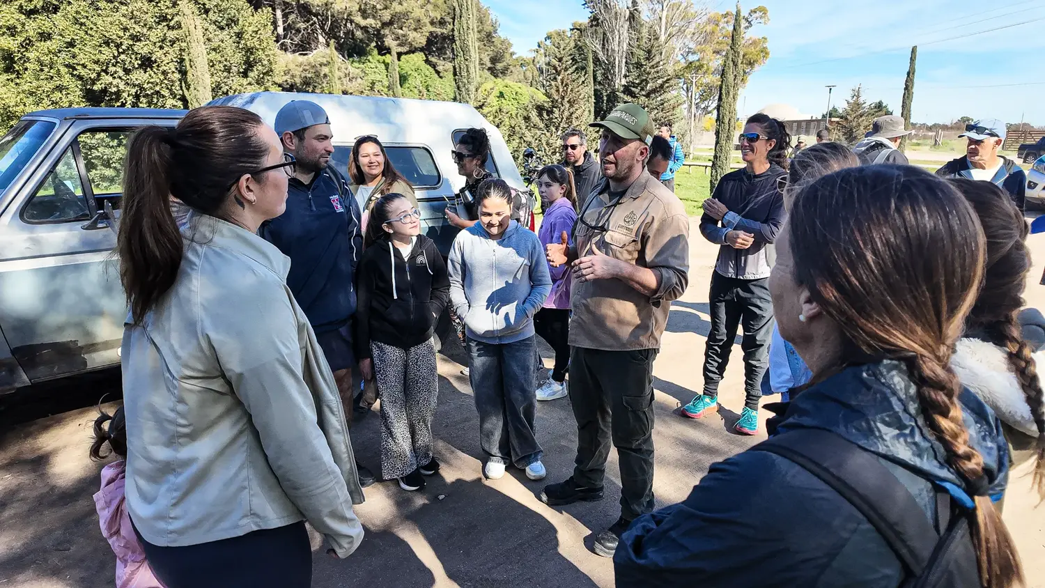 Alumnos y docentes trabajaron en conjunto con guardaparques