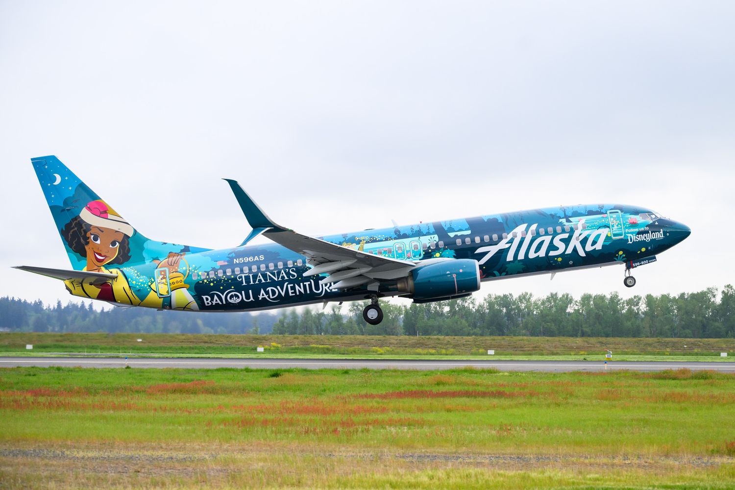 Alaska Airlines presenta un livery especial inspirado en una princesa de Disney