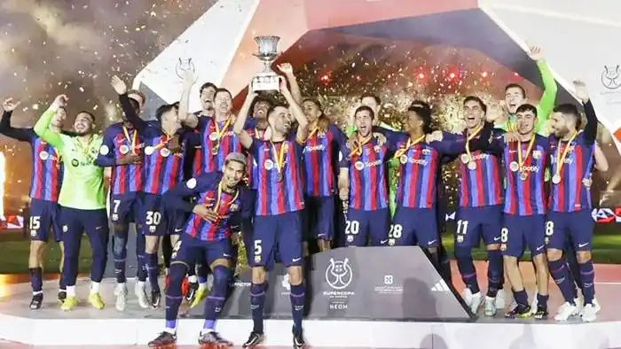 Barcelona le ganó a Real Madrid y se coronó  campeón de la Supercopa de España